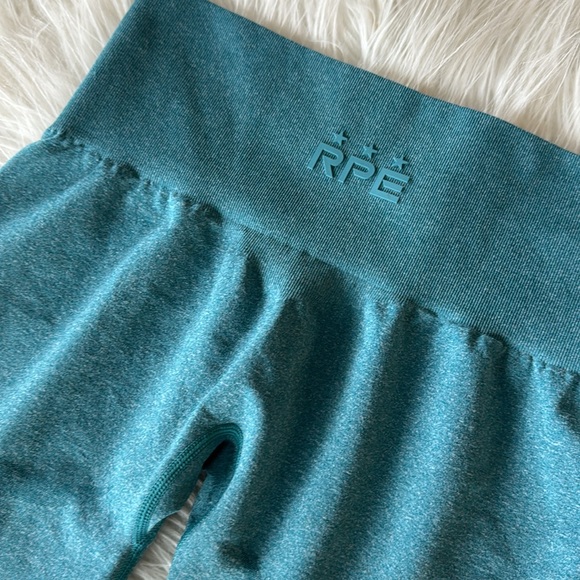 RPE Apparel seamless shorts - Picture 2 of 4